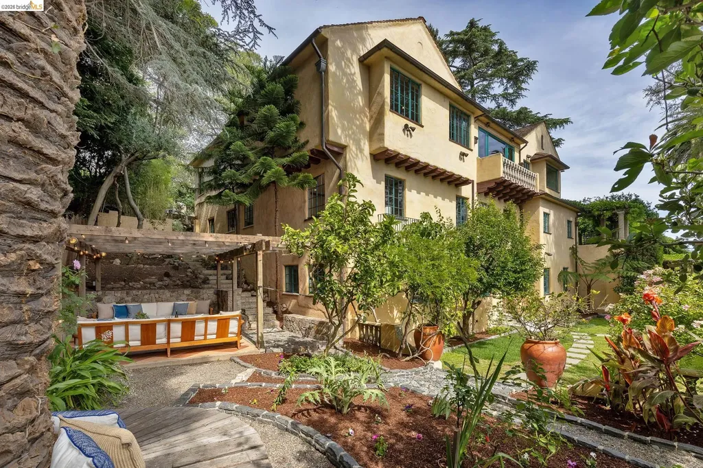 479 Mountain Avenue Piedmont CA 94611