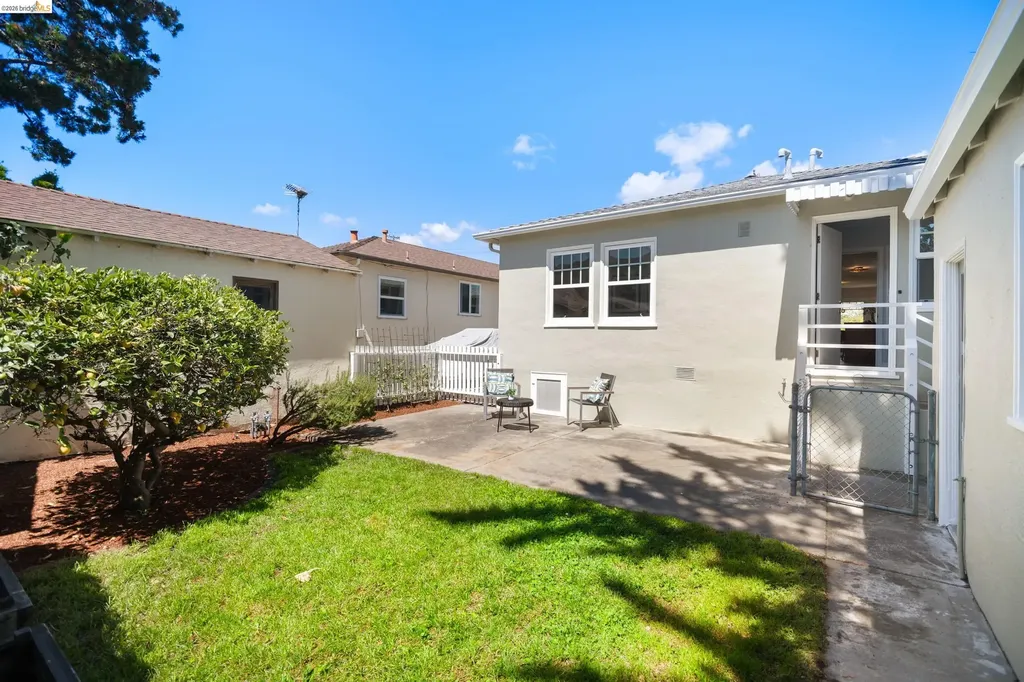 946 Jackson Street Albany CA 94706