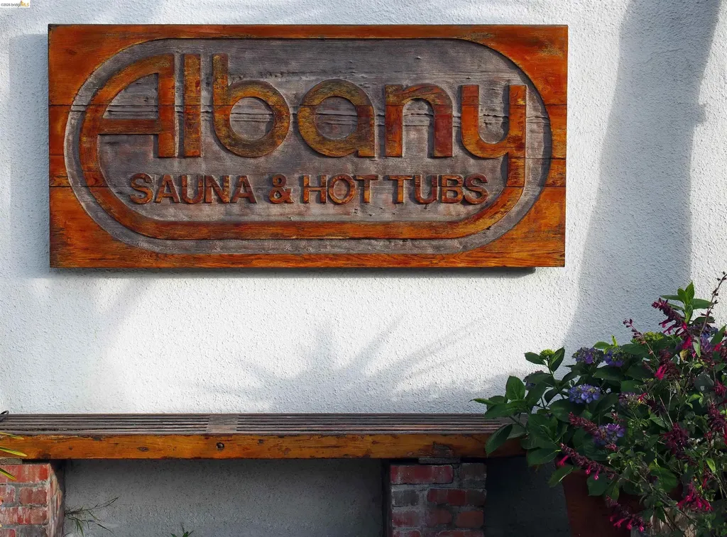 946 Jackson Street Albany CA 94706