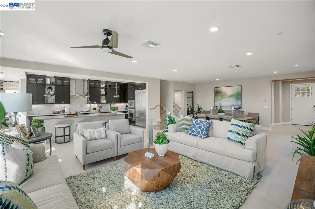 32663 Singh Circle Union City CA 94587