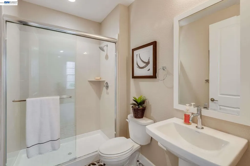 32663 Singh Circle Union City CA 94587