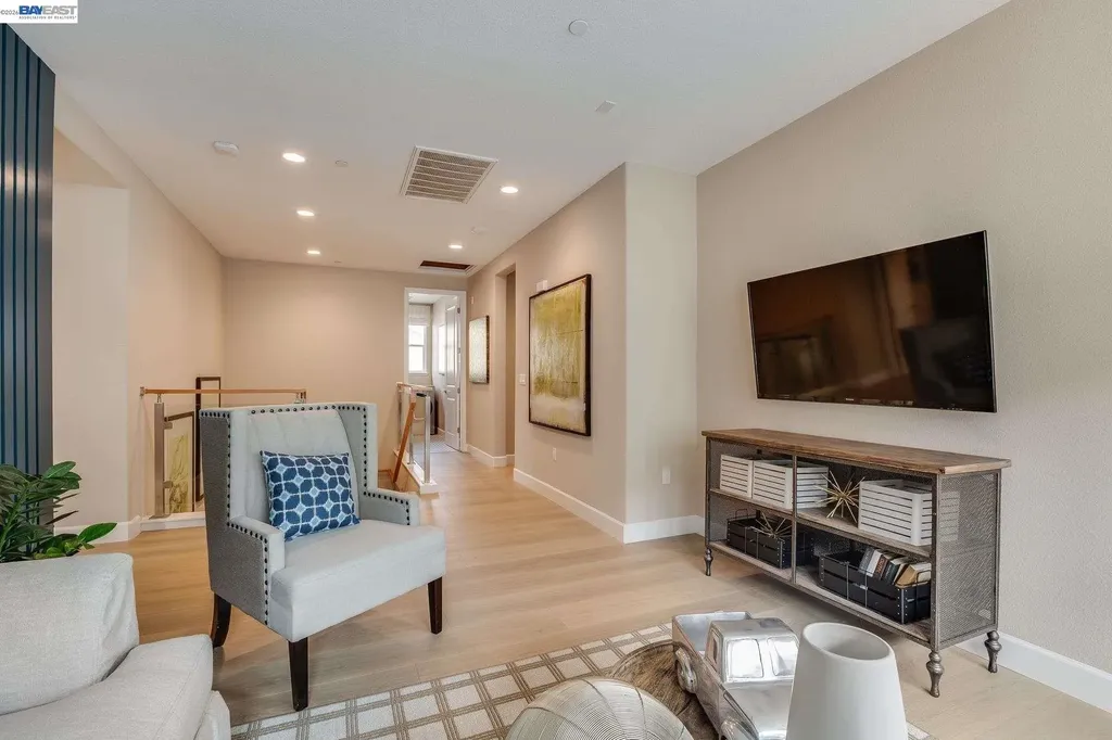 32663 Singh Circle Union City CA 94587