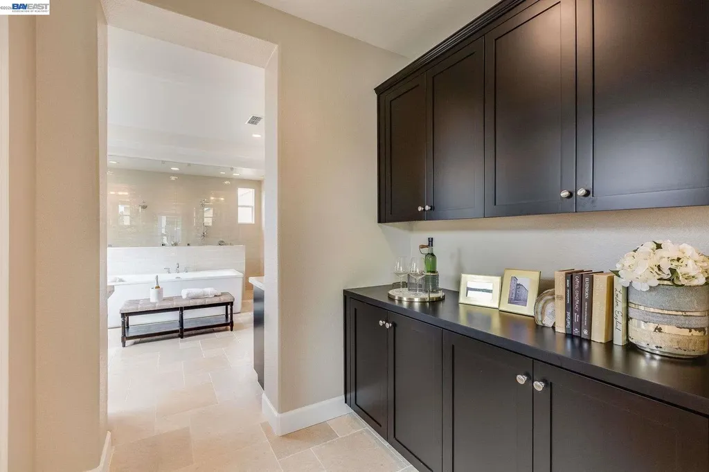 32663 Singh Circle Union City CA 94587