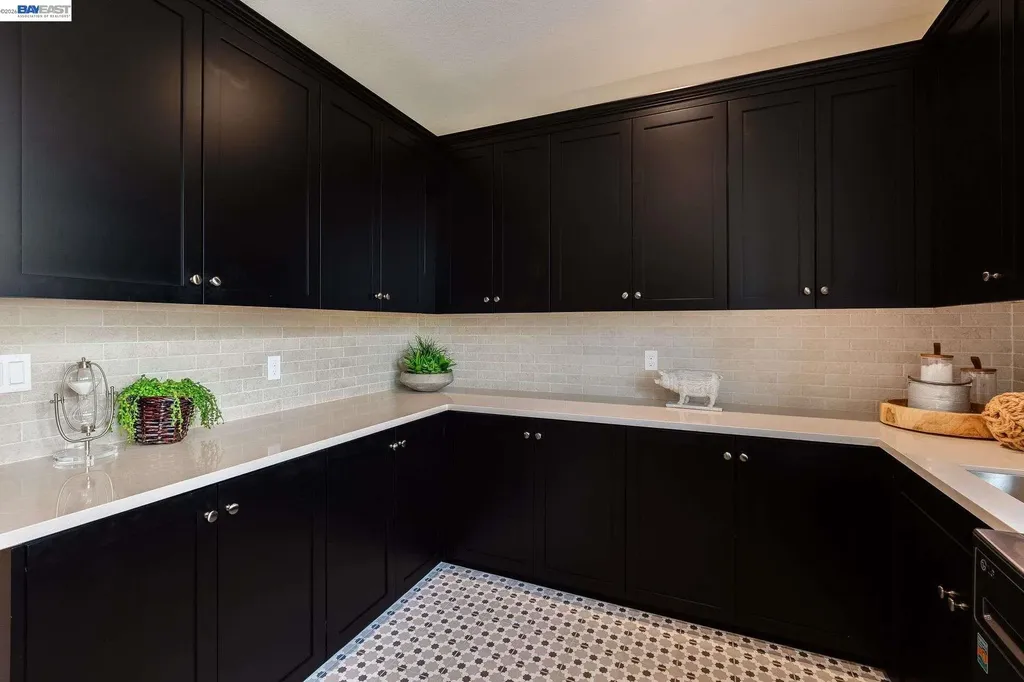 32663 Singh Circle Union City CA 94587