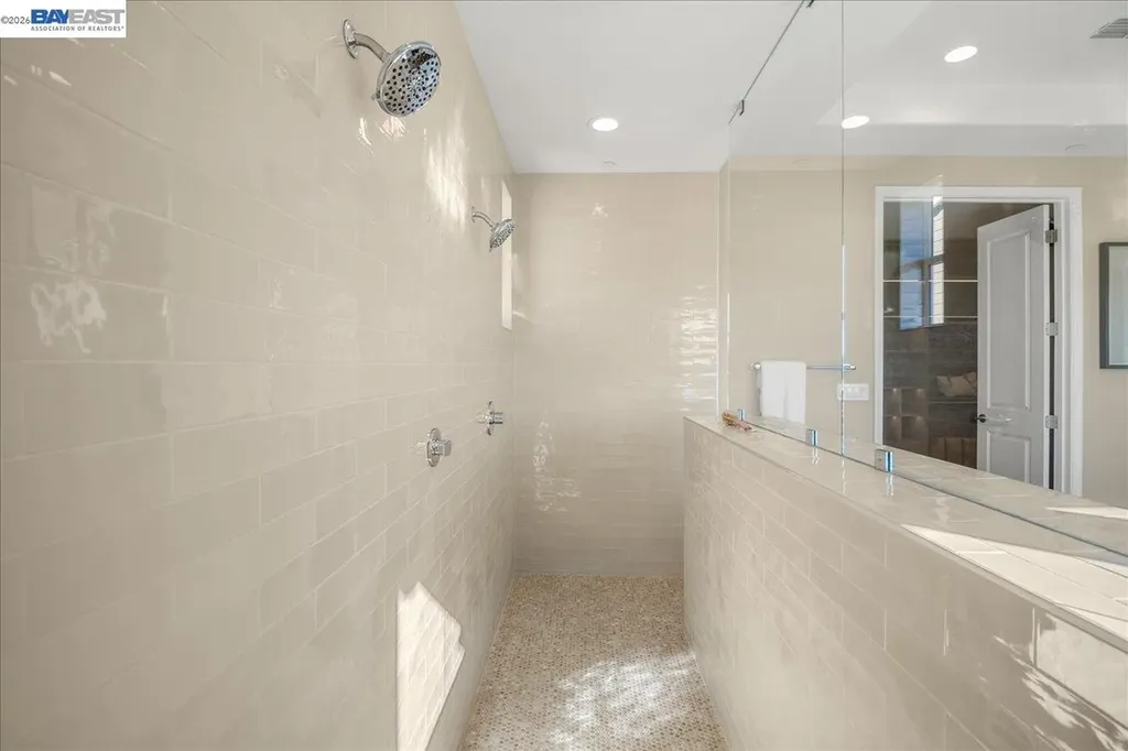 32663 Singh Circle Union City CA 94587