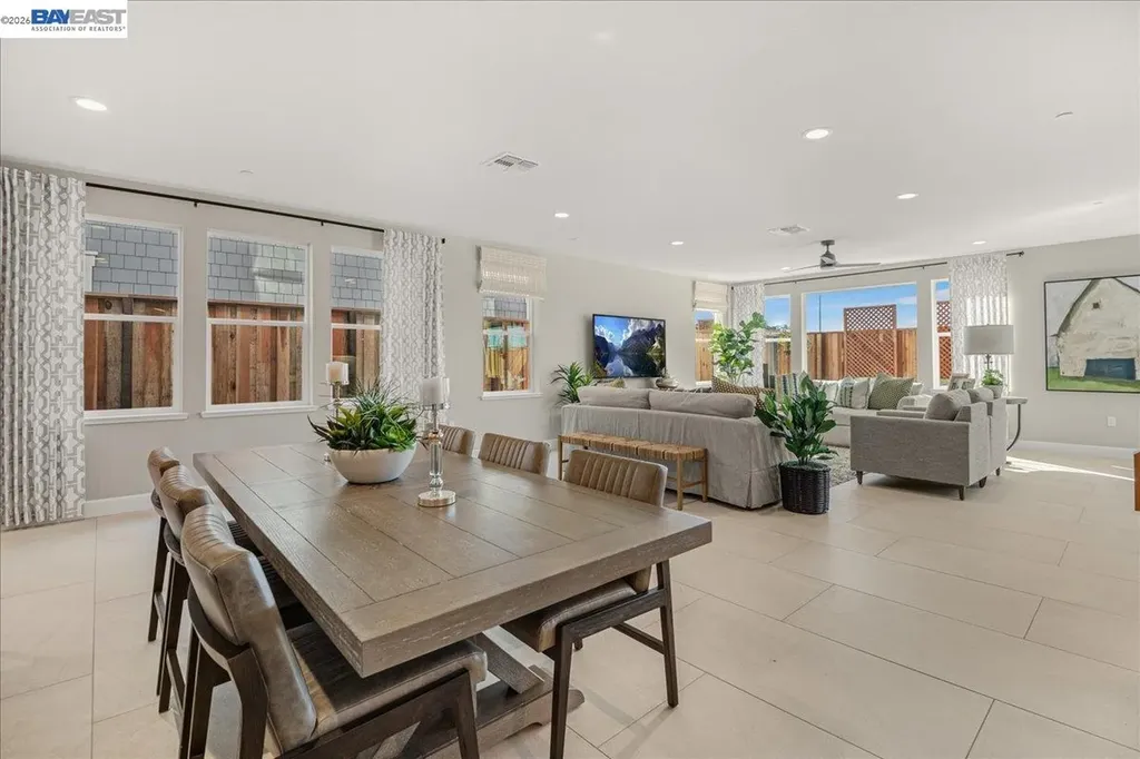 32663 Singh Circle Union City CA 94587