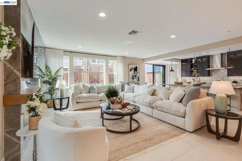 32663 Singh Circle Union City CA 94587