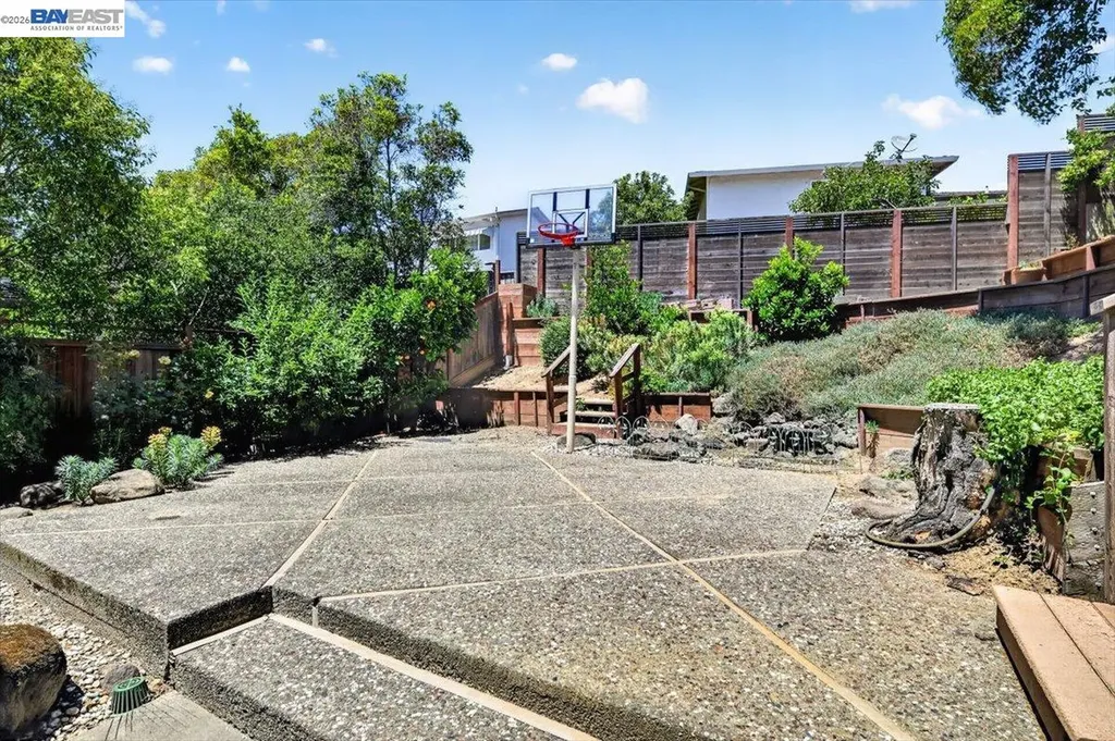 4592 Edwards Lane Castro Valley CA 94546