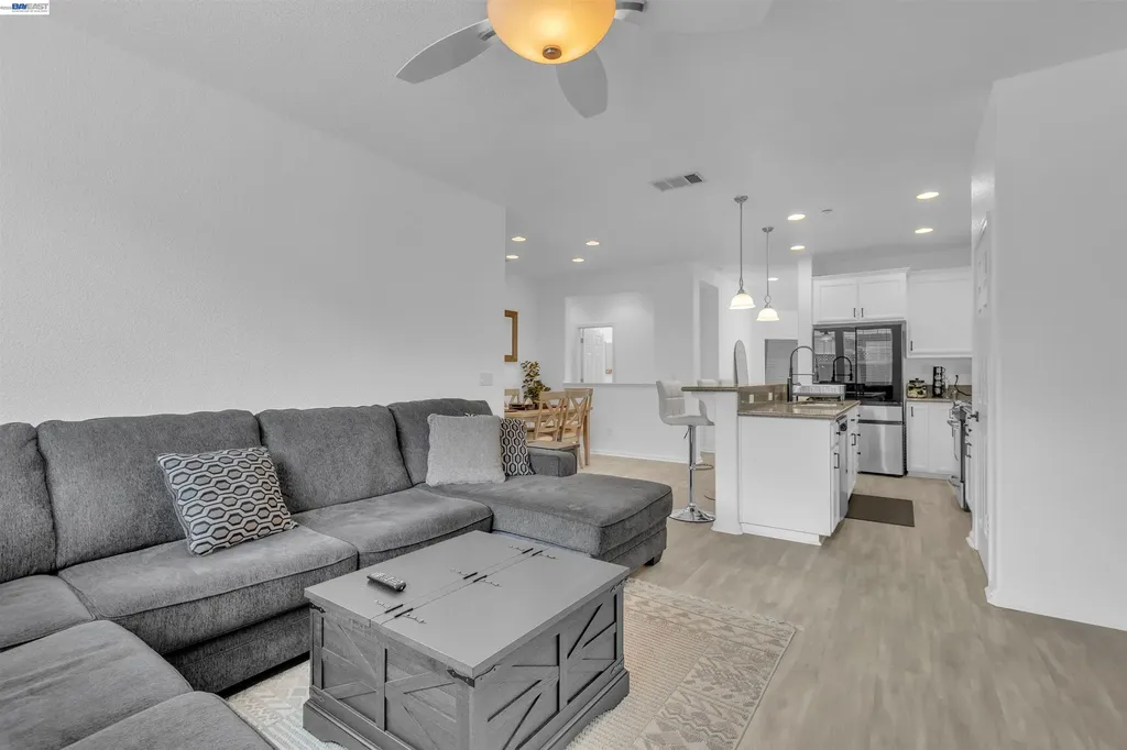 90 Bergamot Court Oakley CA 94561