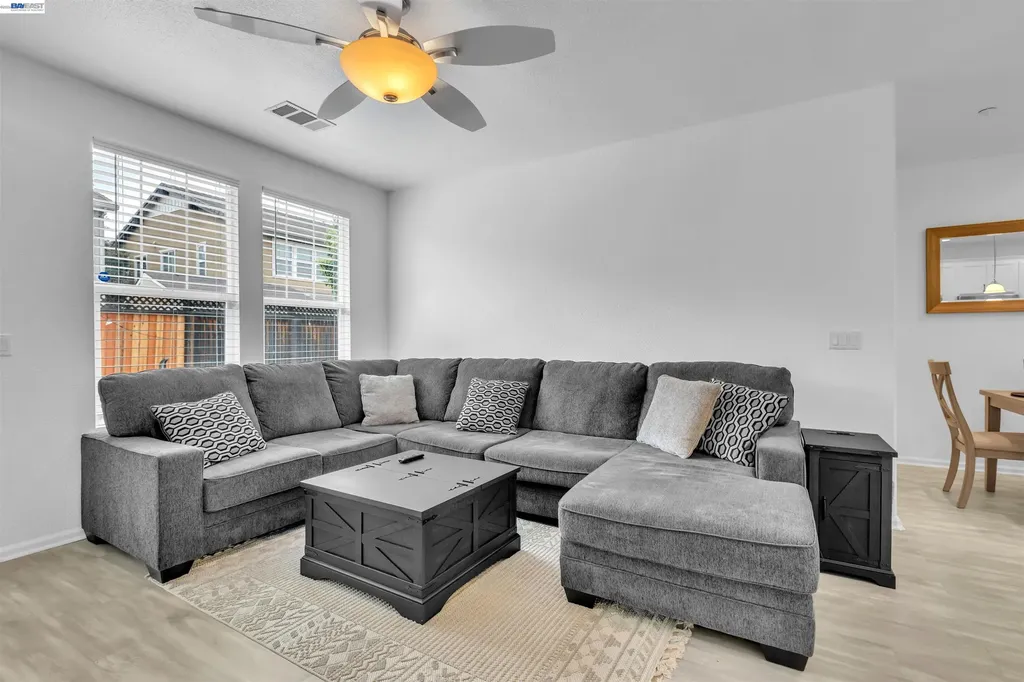 90 Bergamot Court Oakley CA 94561