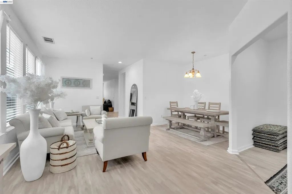 90 Bergamot Court Oakley CA 94561