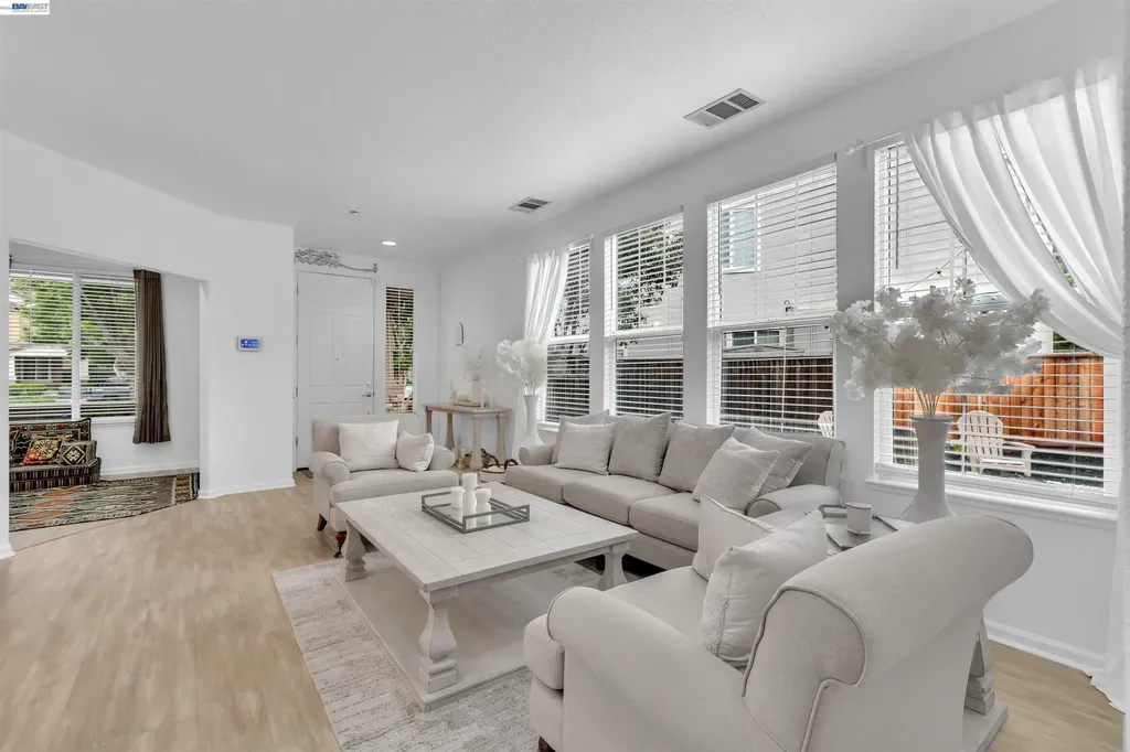 90 Bergamot Court Oakley CA 94561
