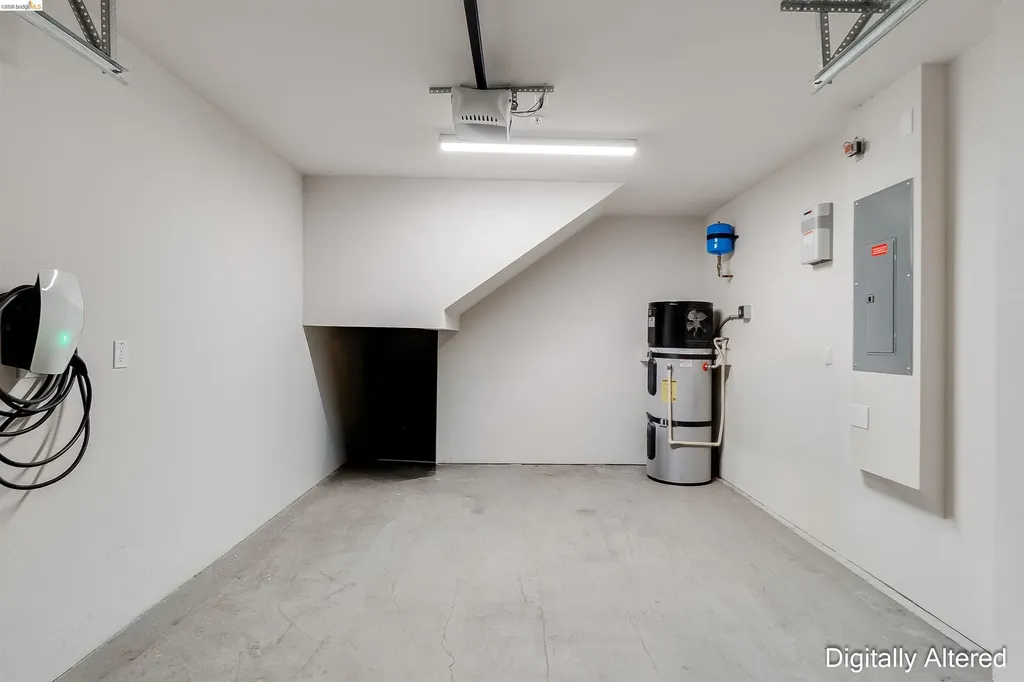 1357 Pullman Oakland CA 94607