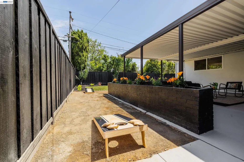 38850 Bonnie Way Fremont CA 94536