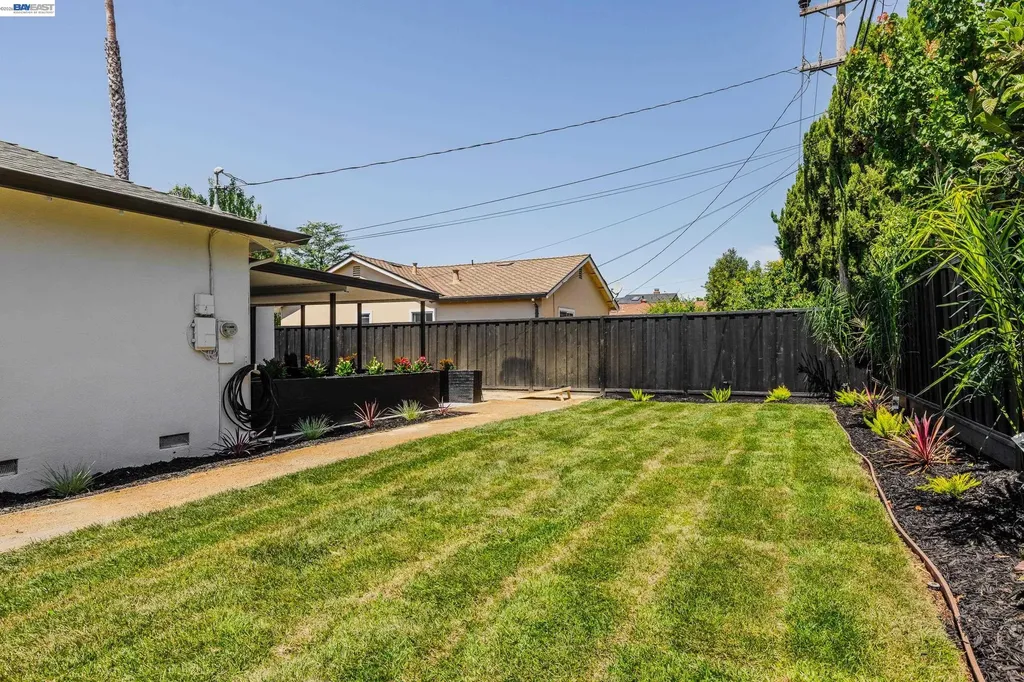 38850 Bonnie Way Fremont CA 94536