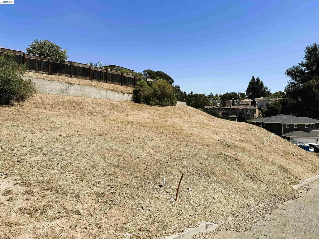 24366 Israel Court Hayward CA 94541