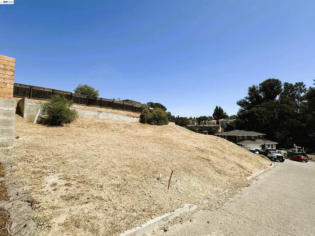 24366 Israel Court Hayward CA 94541
