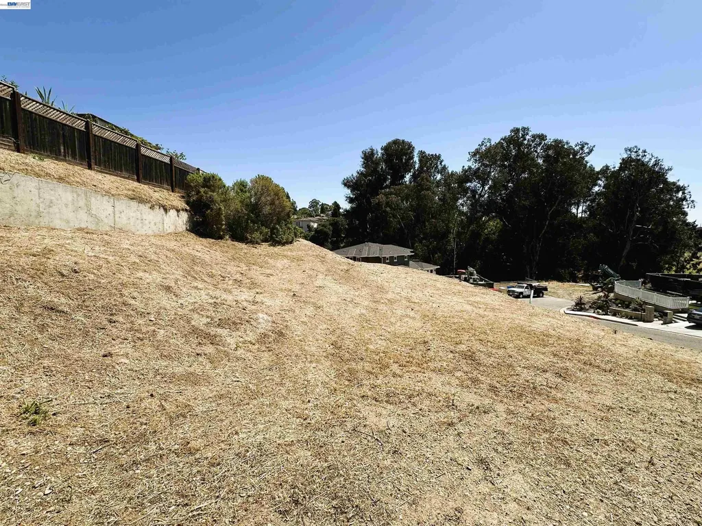 24366 Israel Court Hayward CA 94541
