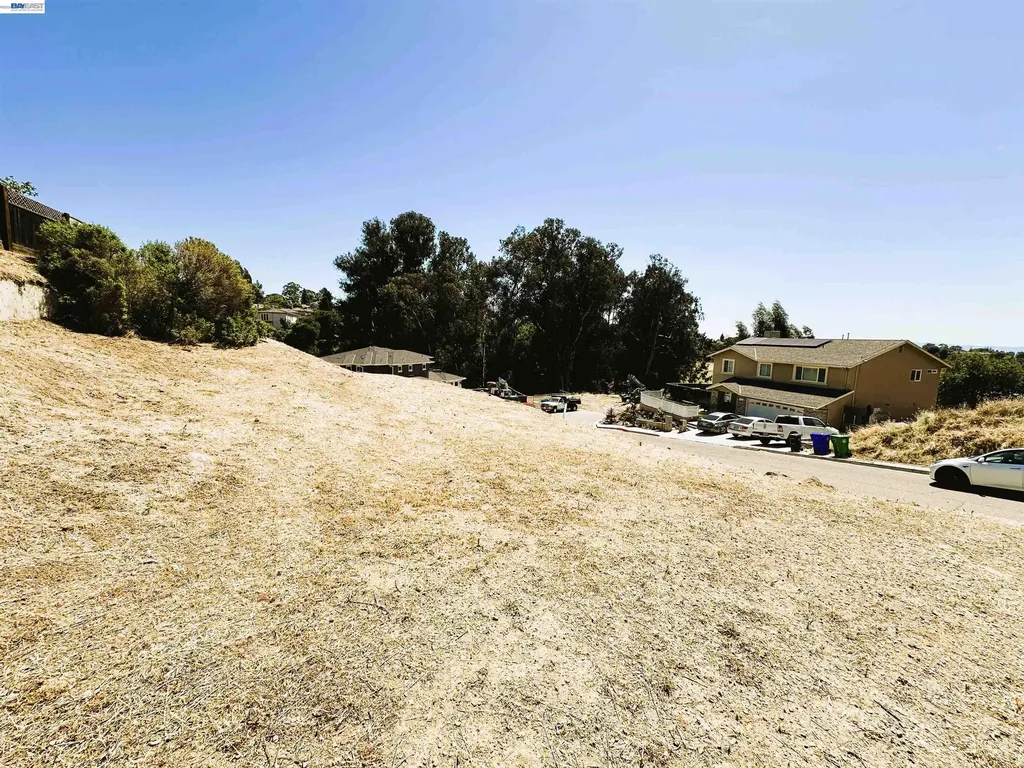 24366 Israel Court Hayward CA 94541