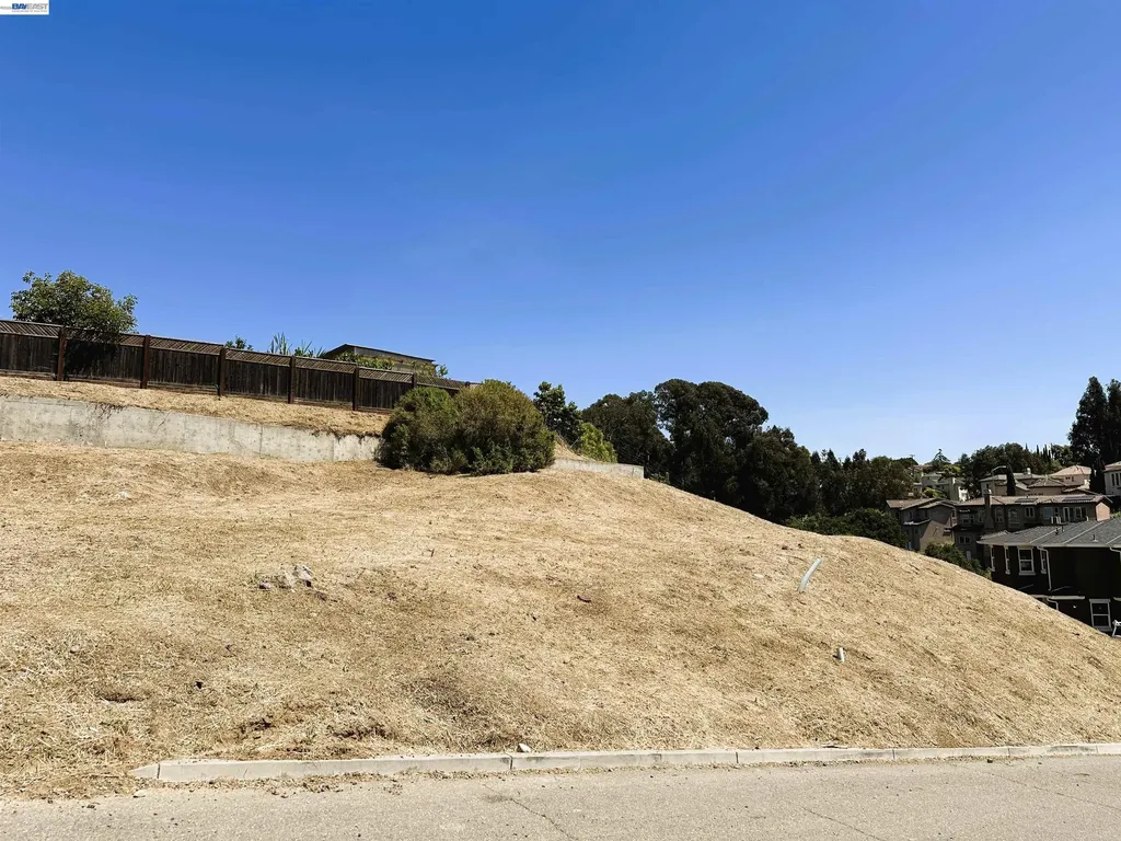24366 Israel Court Hayward CA 94541