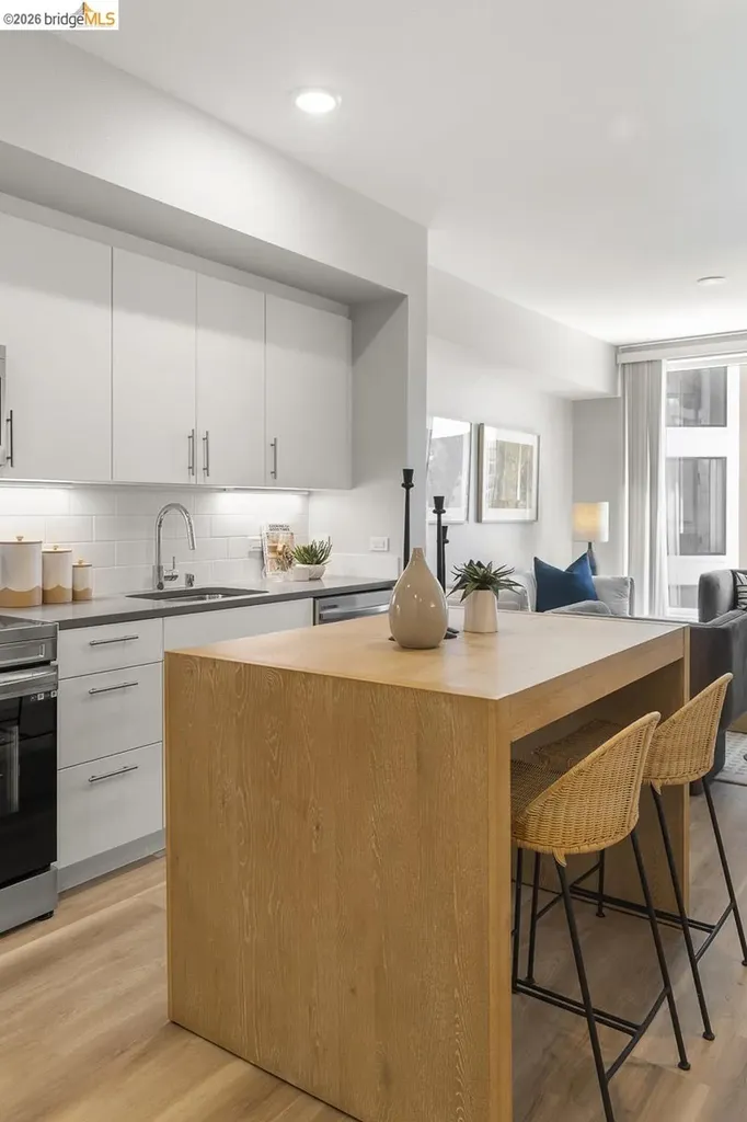 260 Brooklyn Basin Way Oakland CA 94606