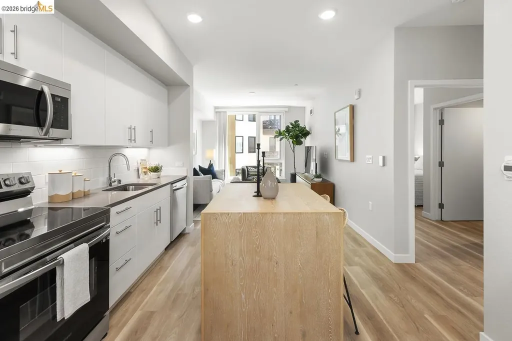 260 Brooklyn Basin Way Oakland CA 94606