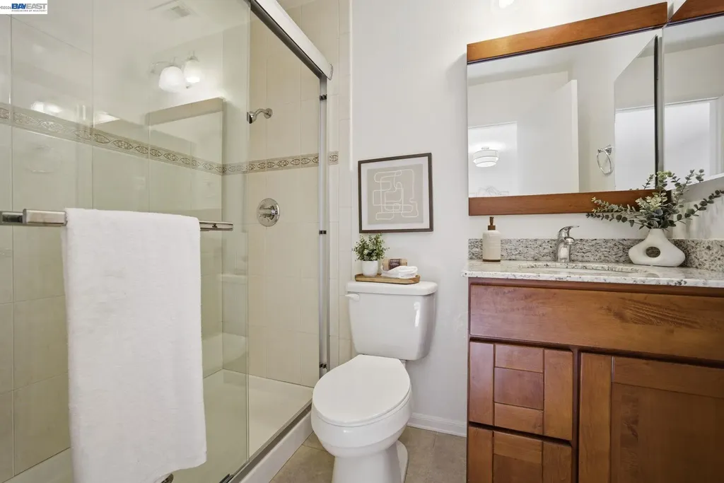 194 Stanislaus Way Hayward CA 94544