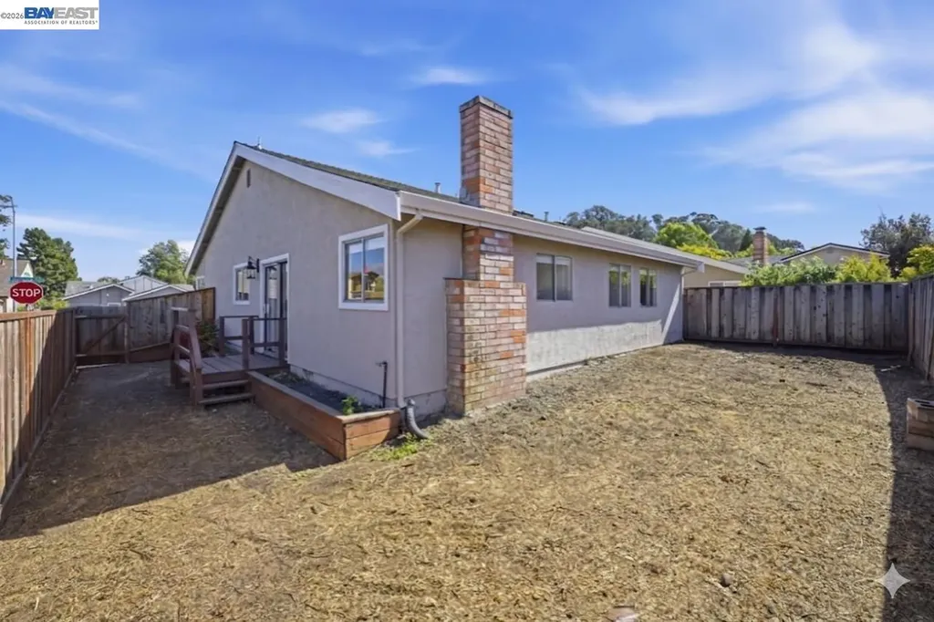 194 Stanislaus Way Hayward CA 94544