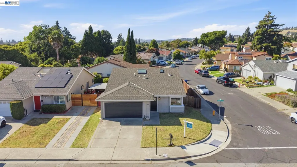 194 Stanislaus Way Hayward CA 94544