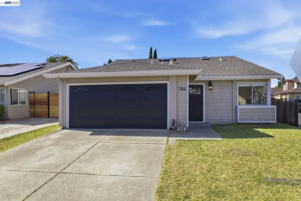 194 Stanislaus Way Hayward CA 94544
