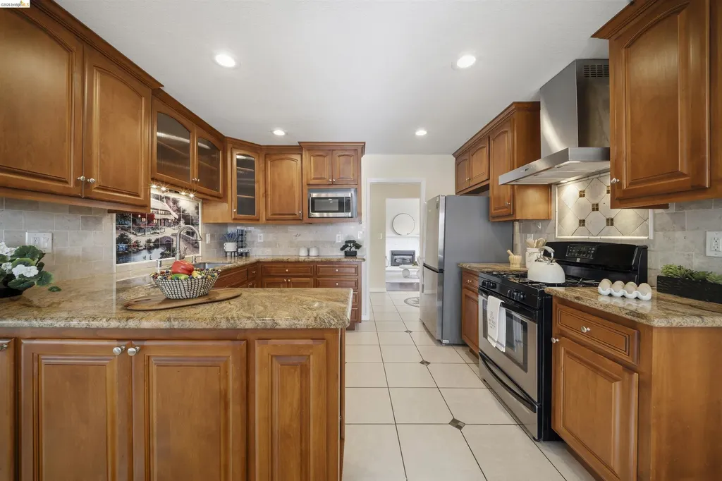 3403 Clearfield Avenue El Sobrante CA 94803
