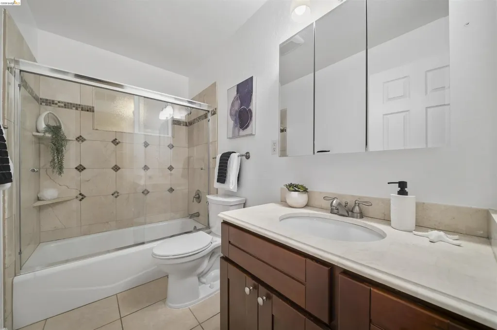3403 Clearfield Avenue El Sobrante CA 94803