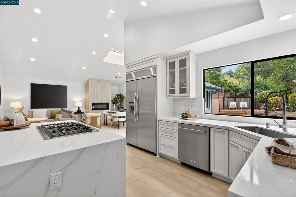 202 Glorietta Boulevard Orinda CA 94563