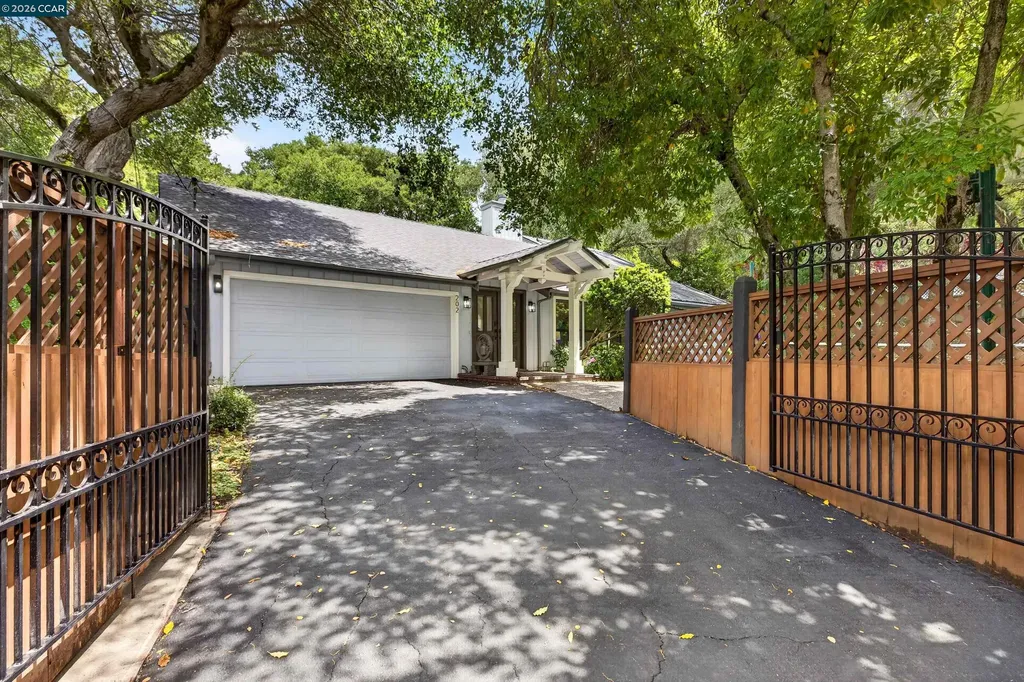 202 Glorietta Boulevard Orinda CA 94563