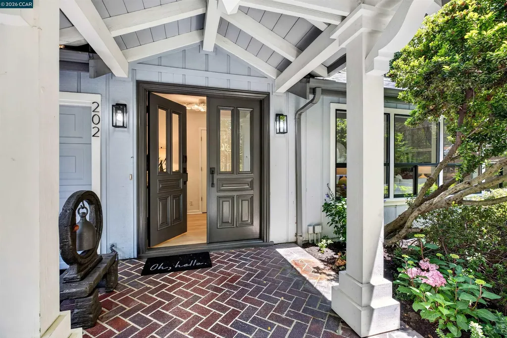 202 Glorietta Boulevard Orinda CA 94563