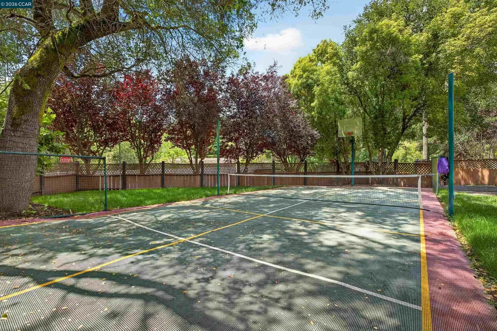 202 Glorietta Boulevard Orinda CA 94563