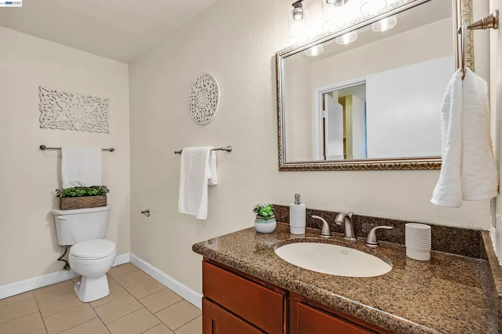 1570 165th Avenue Ashland CA 94578