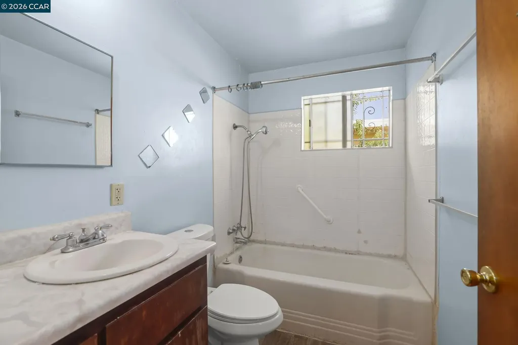 4521 Canyon Road El Sobrante CA 94803