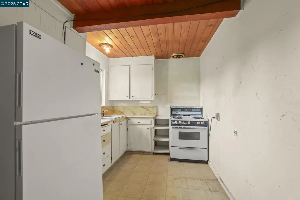 4521 Canyon Road El Sobrante CA 94803