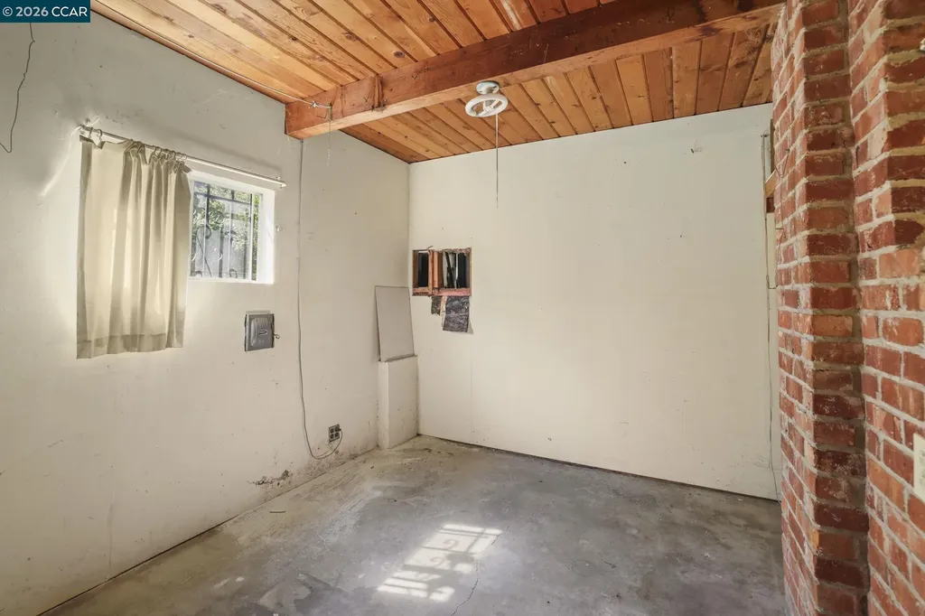 4521 Canyon Road El Sobrante CA 94803