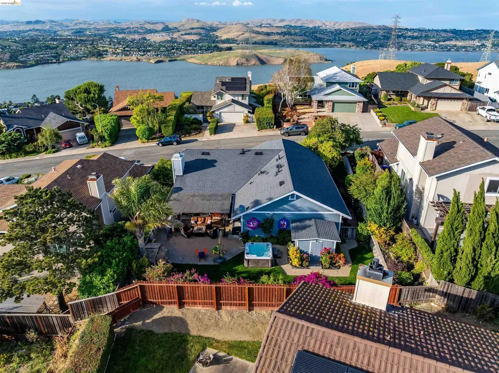 362 Duperu Drive Crockett CA 94525