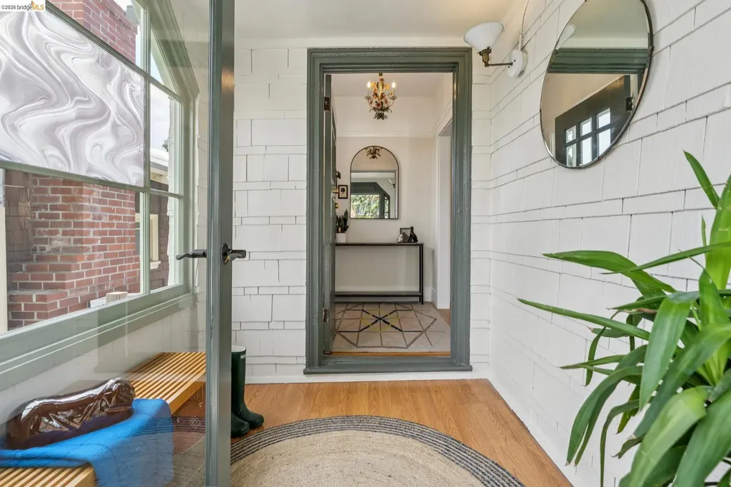 2220 Acton Street Berkeley CA 94702