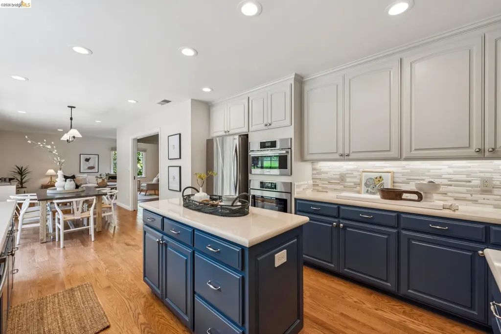 2363 Leimert Boulevard Oakland CA 94602