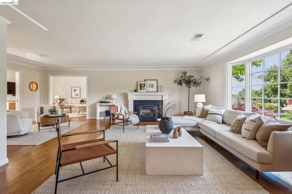 2363 Leimert Boulevard Oakland CA 94602