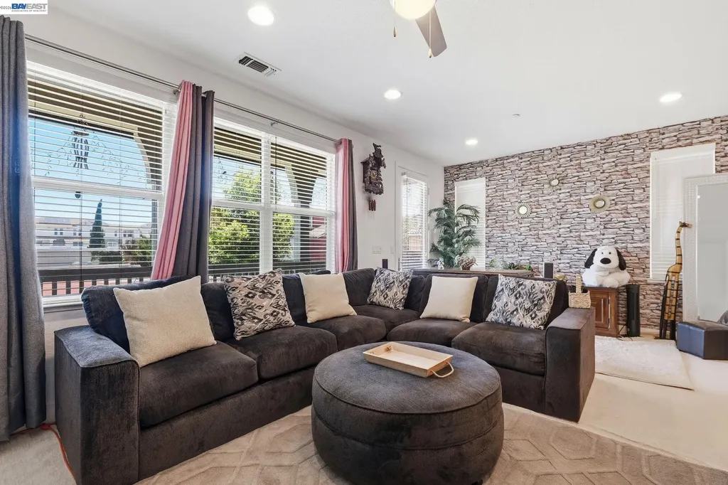 4442 Kennett Terrace Fremont CA 94536