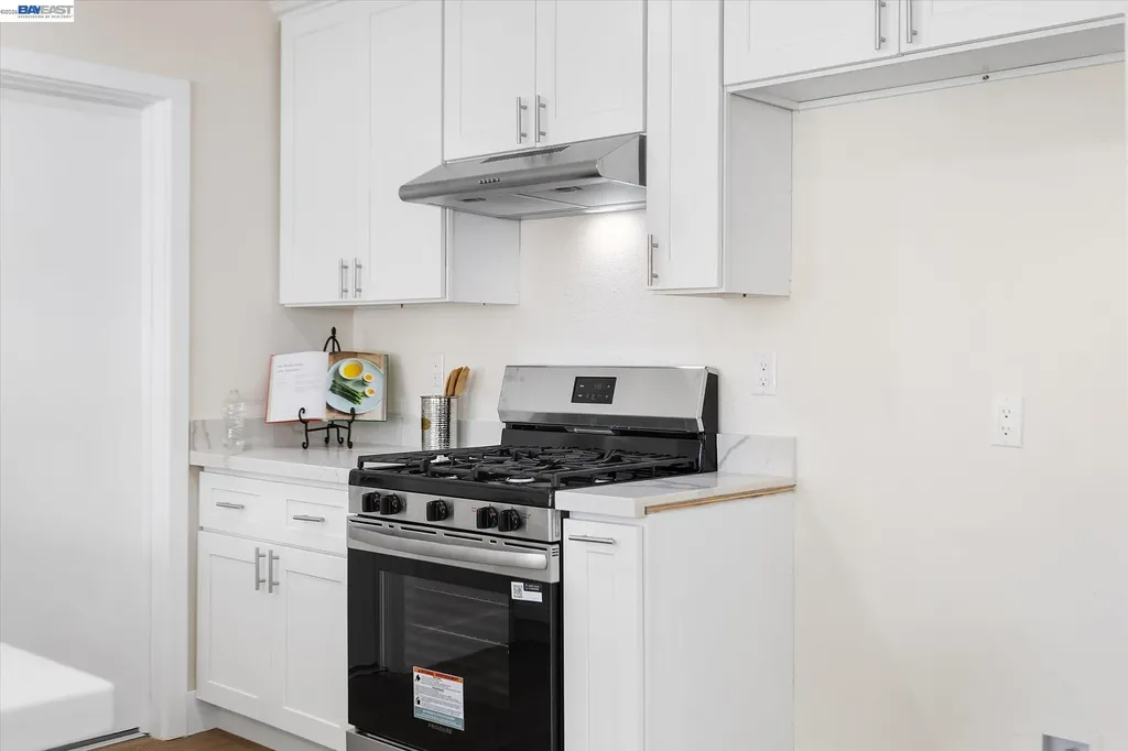 26095 Underwood Avenue Hayward CA 94544