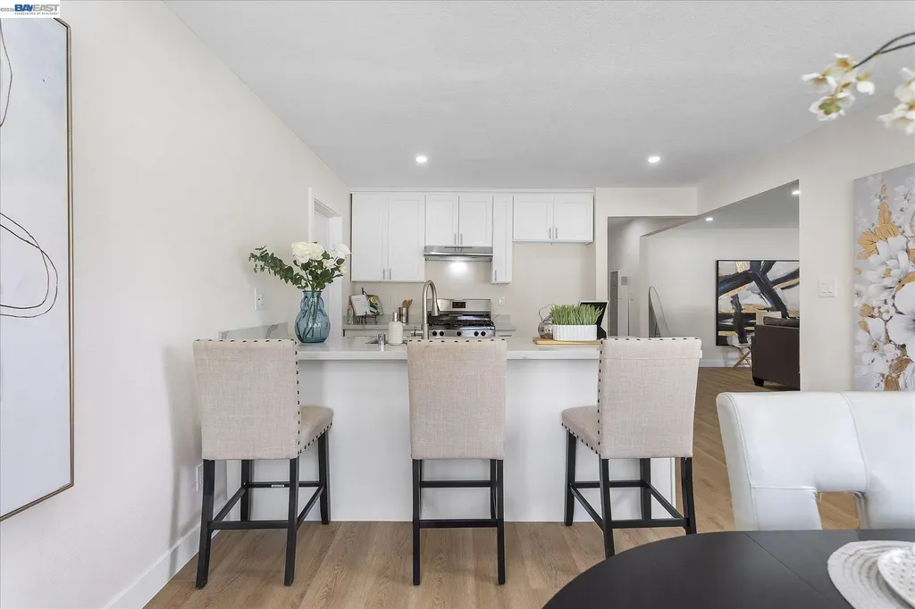 26095 Underwood Avenue Hayward CA 94544
