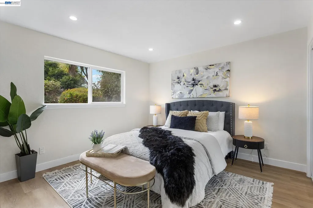 26095 Underwood Avenue Hayward CA 94544