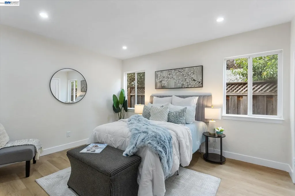 26095 Underwood Avenue Hayward CA 94544