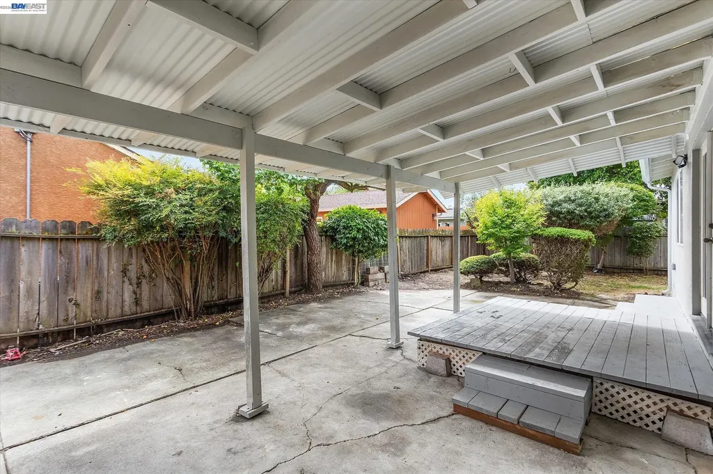 26095 Underwood Avenue Hayward CA 94544